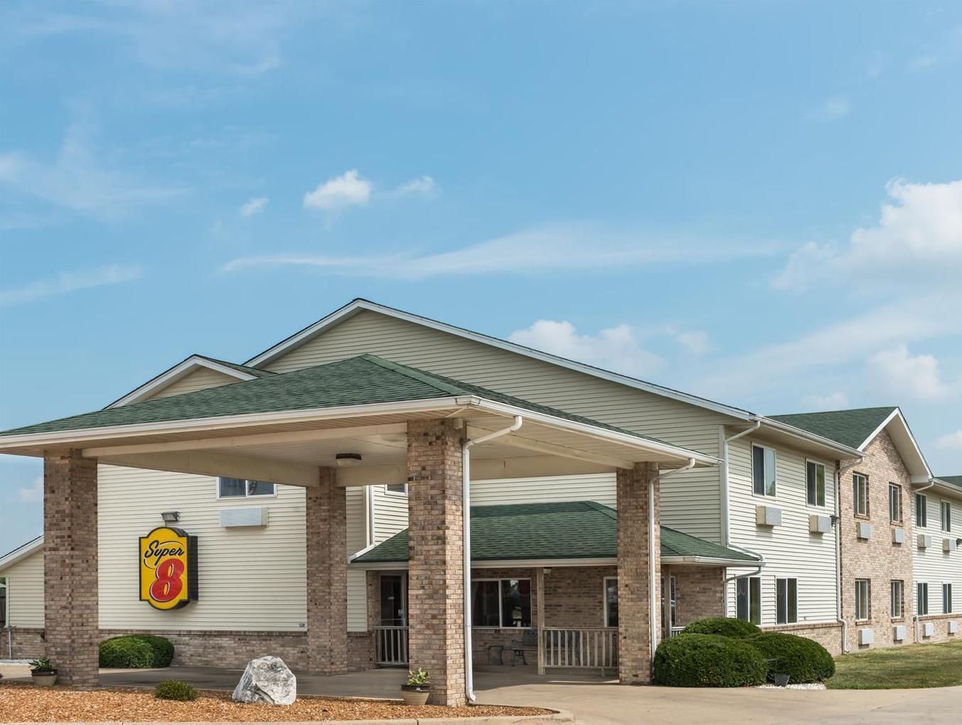 Super 8 By Wyndham Greenville Bagian luar foto