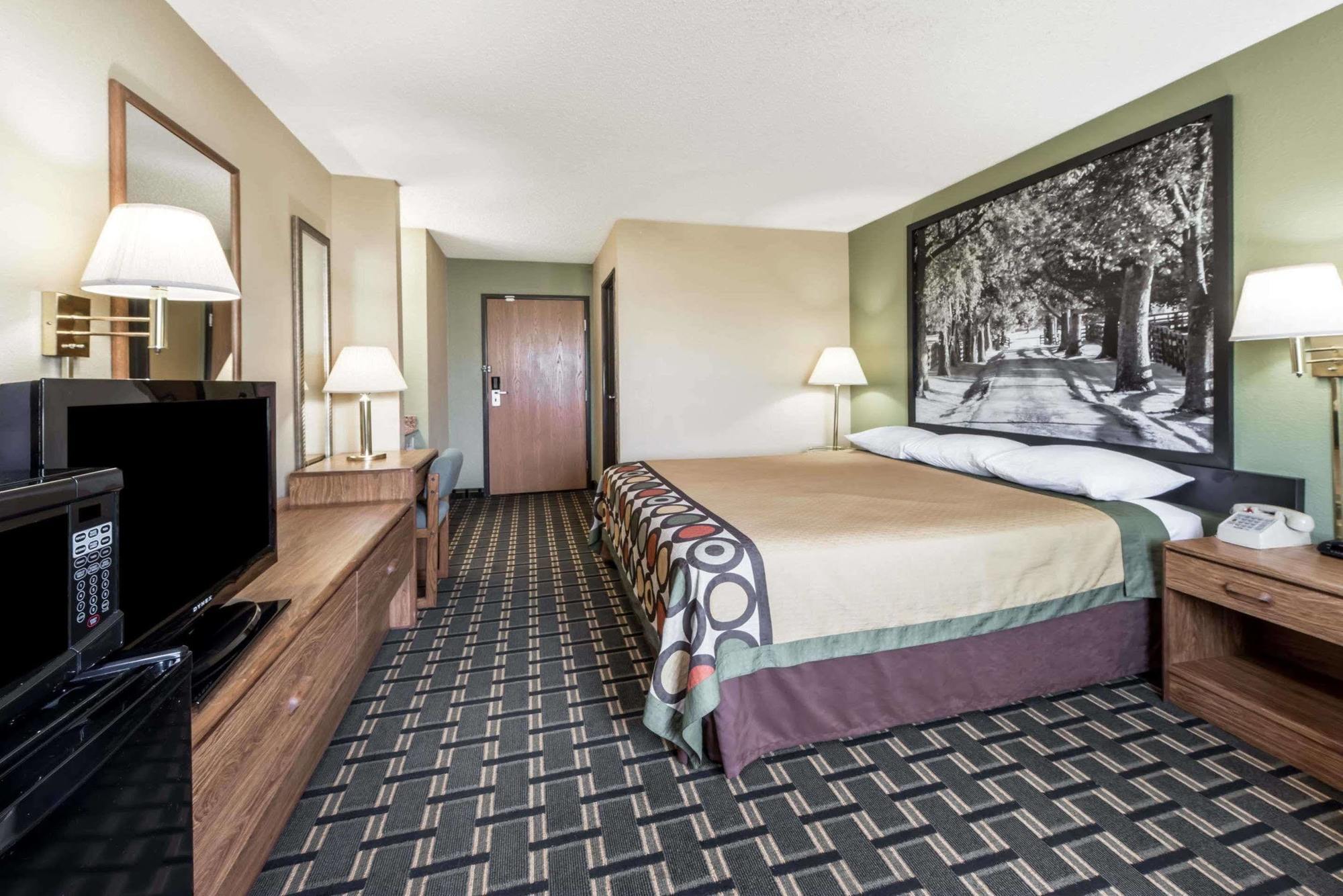Super 8 By Wyndham Greenville Bagian luar foto